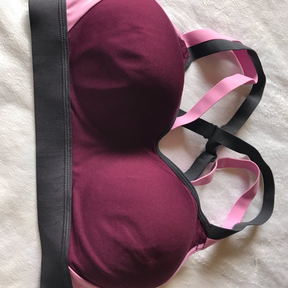 Sports Bra like new